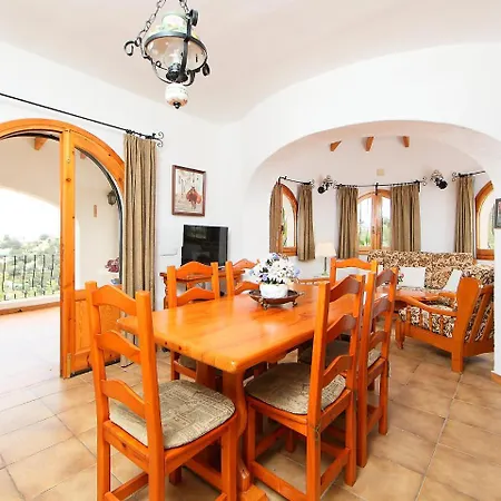Holiday home Holiday Home La Vina By Interhome